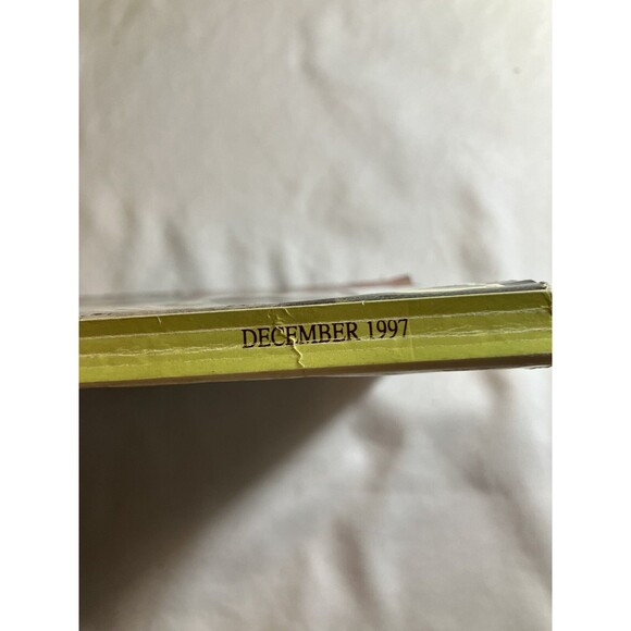 Isaac Asimov's The Magazine of Fantasy & Science Fiction 1990/1997/1998/1999 Lot - Picture 10 of 14